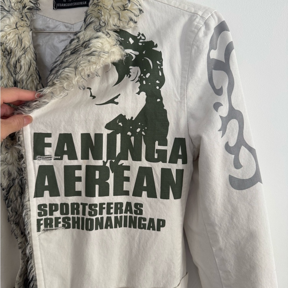 Rare Y2K White Fur-Lined Jacket - Picture 2 of 3